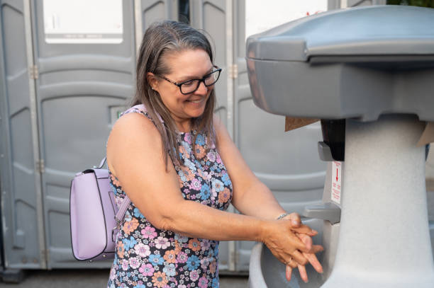 Best Portable toilet rental cost  in Luverne, AL